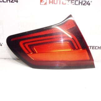 Moldura decorativa da lâmpada traseira esquerda Citroën C4 II 9808624880